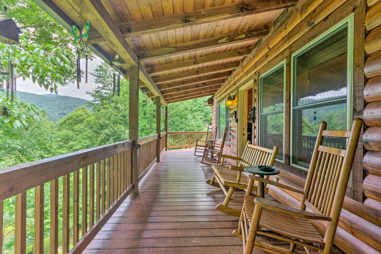 Mountain-View Maggie Valley Home With 2 Decks! وينزفيل، كارولاينا الشمالية المظهر الخارجي الصورة